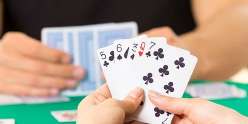 Sử dụng công cụ hỗ trợ đánh liêng bịp